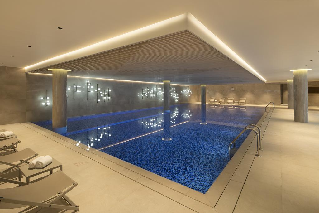 탕라 호텔 브뤼셀 Kraainem 외부 사진 The swimming pool at The Dorchester