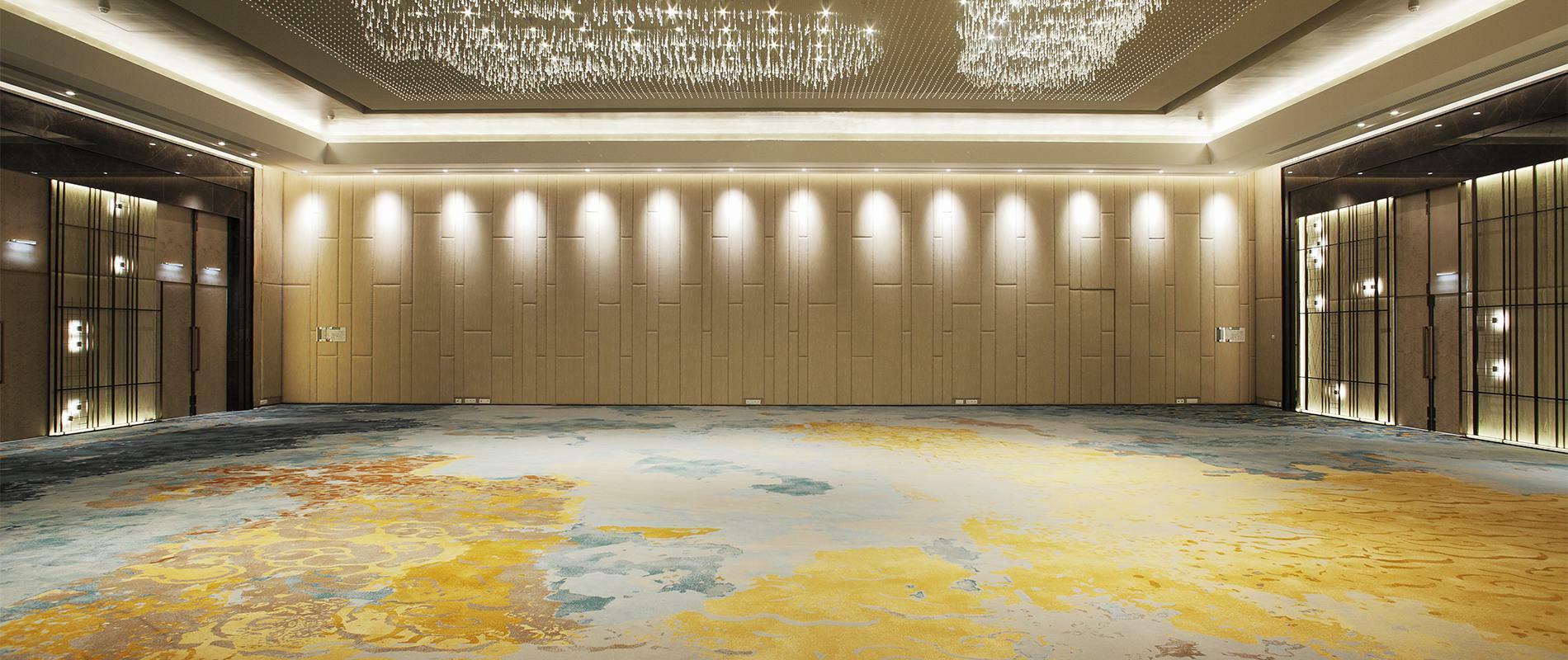 탕라 호텔 브뤼셀 Kraainem 외부 사진 The carpet in the lobby of the Ritz-Carlton, Osaka
